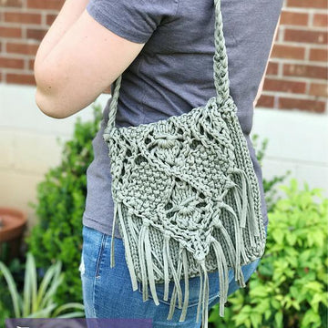 Daisy Fringe Purse