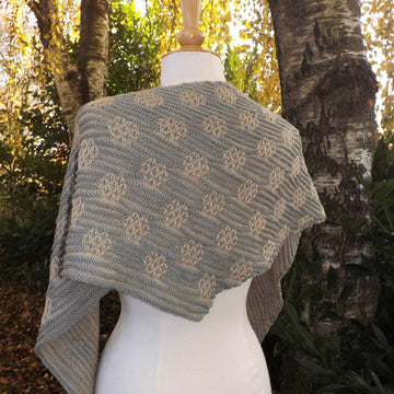 Snebold (scarf version)