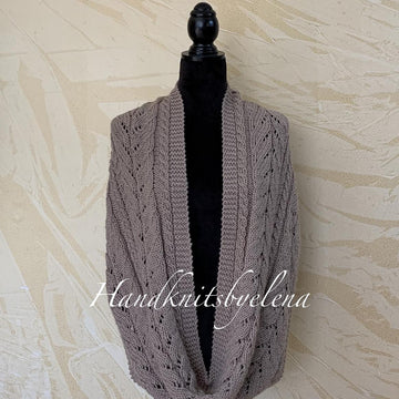 Scarf with Elegant Leaves