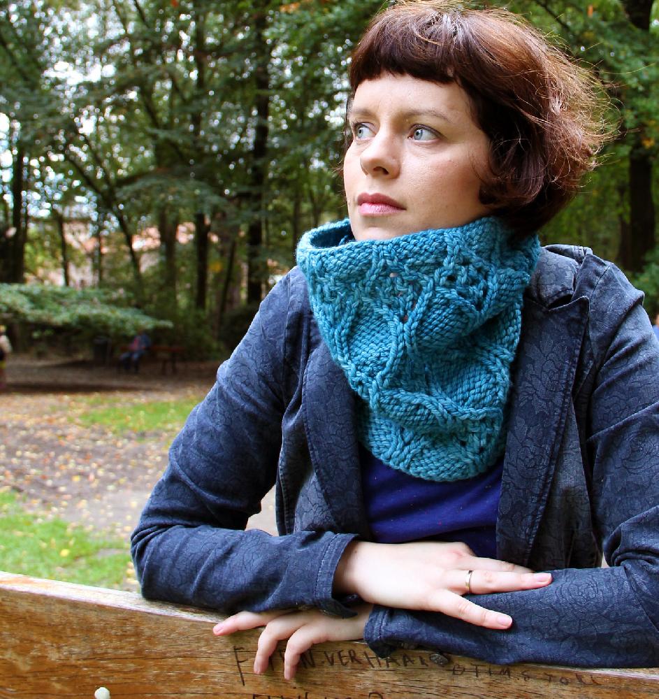 Tapti Cowl