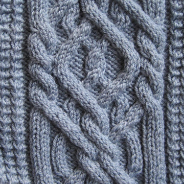 Erme Cabled Scarf