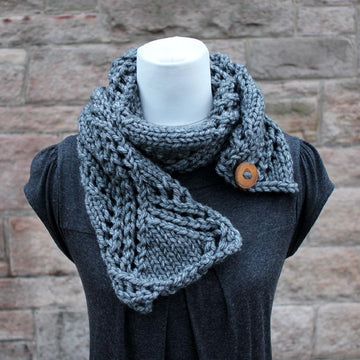 Crossing lace scarf
