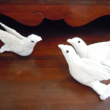 Petite Dove