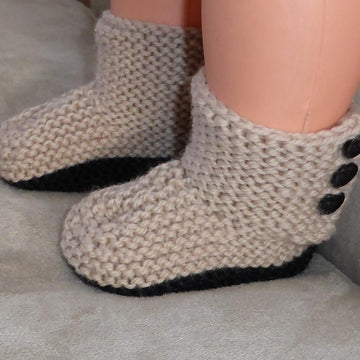 Cassandra - side buttoning boots