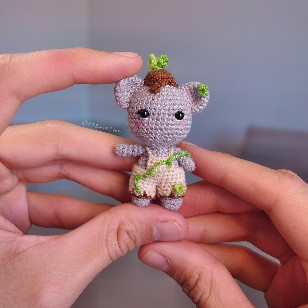 Tiny bear amigurumi