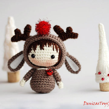 Christmas Deer Doll. Crochet Tanoshi.