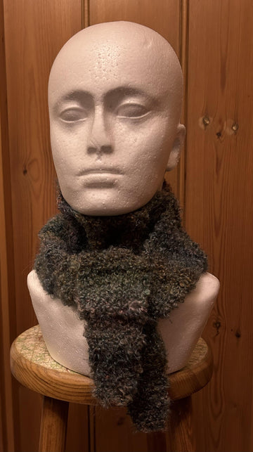 Boucle skinny scarf