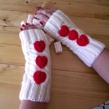 Queen of Hearts Fingerless Mitts