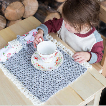 V-Stitch Placemat & Napkin Ring